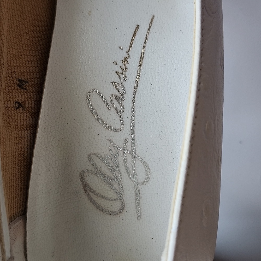 Oleg Cassini ostrich pumps - Picture 2 of 4